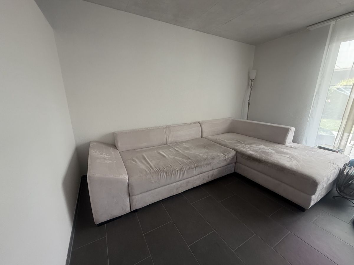 Sofas: Gratis Ecksofa hellbeige bis15.09 Abholung – D'occasion à Winterthur par josefarina 3
