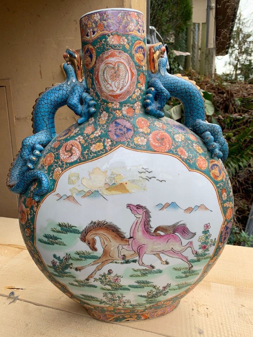 Vasi & Recipienti: China Vase, mit Drachen Pferden bemalt – Usato da Böttstein venduto da MissJaguar 2