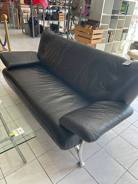 Sofas: Schwarzes Sofa,  frei stellbar – Gebraucht aus Neuhausen am Rheinfall von galleria13
