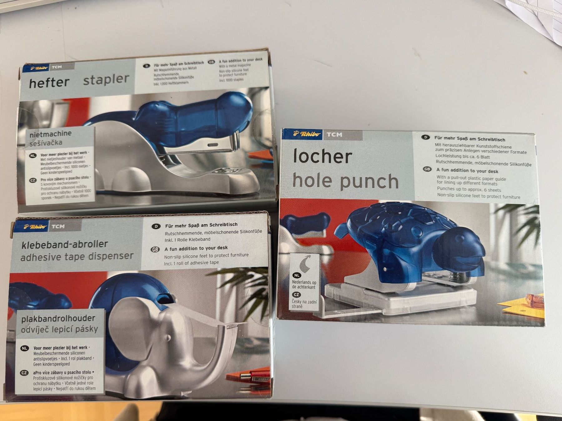 Tutti gli attrezzi: TCM Büro Set  Abroller, Hefter, Locher – Nuovo e nell'imballaggio originale da Gockhausen venduto da Porcini56