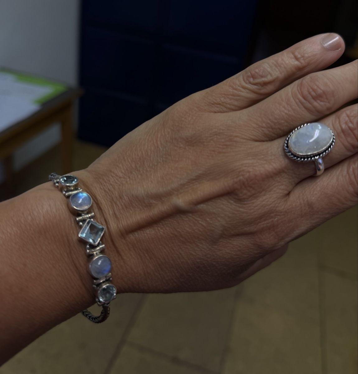 Armbänder & -reifen: Armband mit Mondstein  – Gebraucht aus Donat von troja007 3