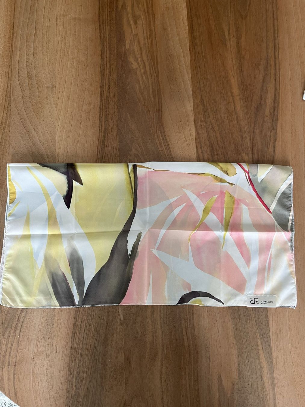 Foulard & Sciarpe: Foulard von Raffaella Rossi – Nuovo e nell'imballaggio originale da Widen venduto da kel_smm8 1