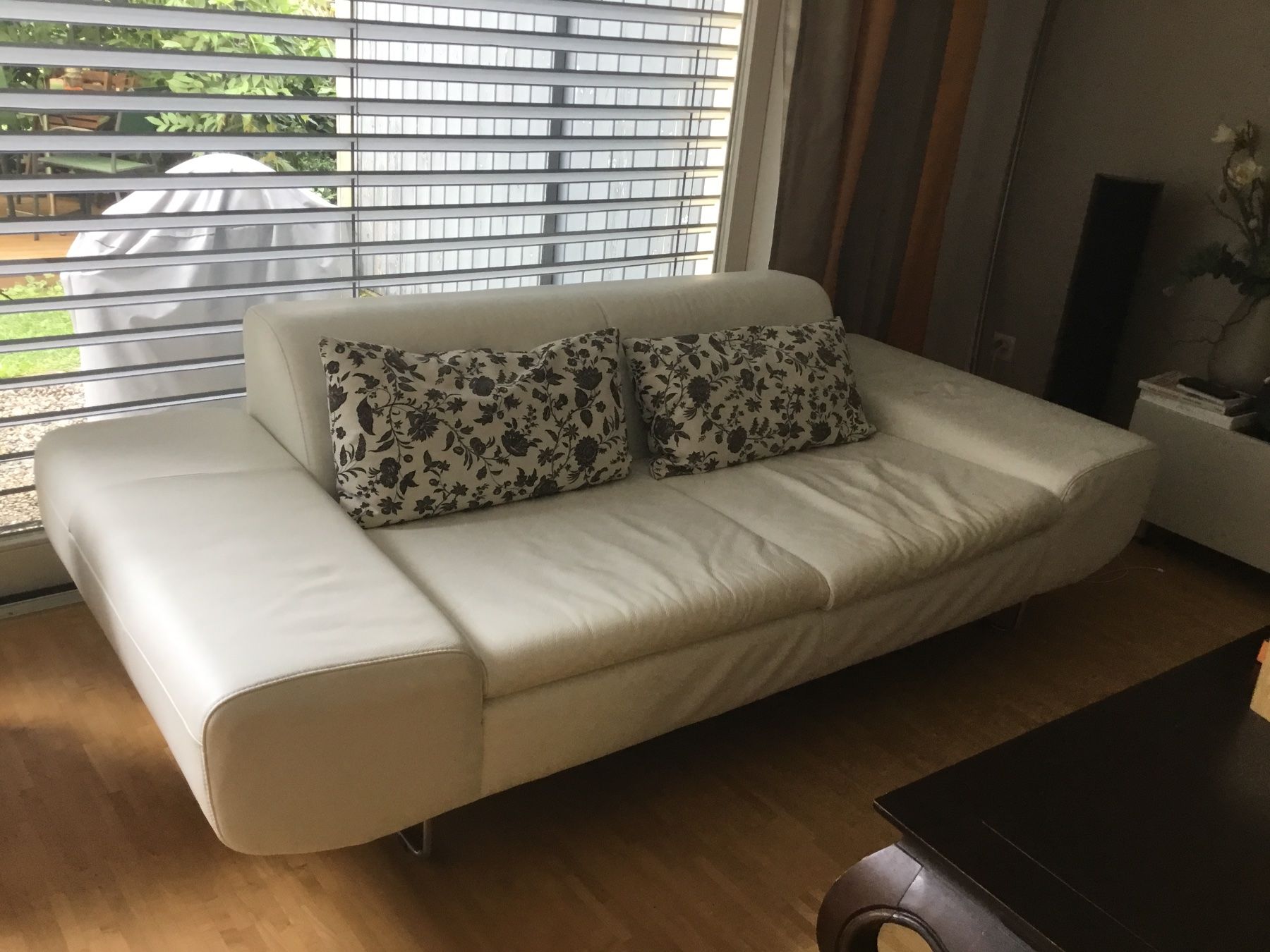 Pfister Divani: Sofa weiss echtes Leder gebrauchter Zustand – Usato da Oetwil am See venduto da yan_ckk2 1