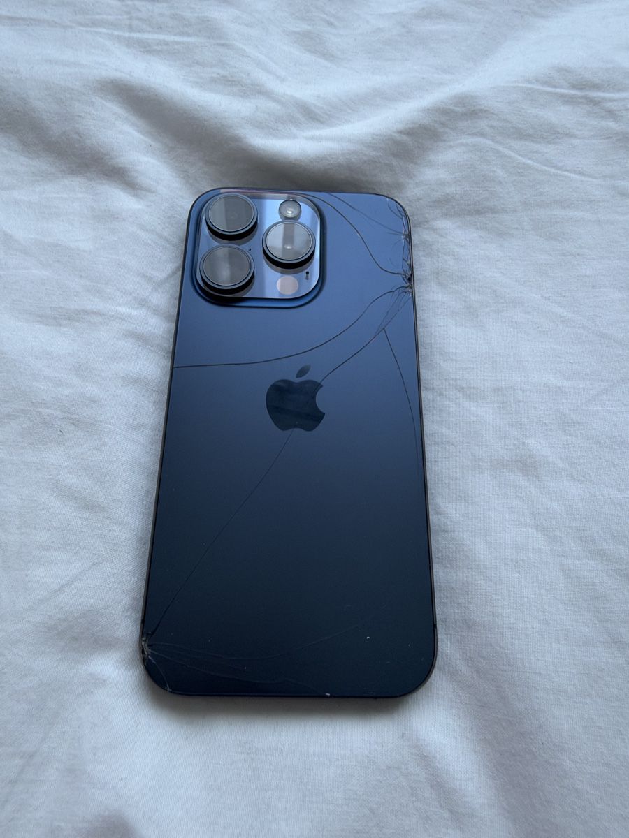Apple Portables: iPhone 15 Pro 128 GB – D'occasion à Wettingen par DarioV17 2