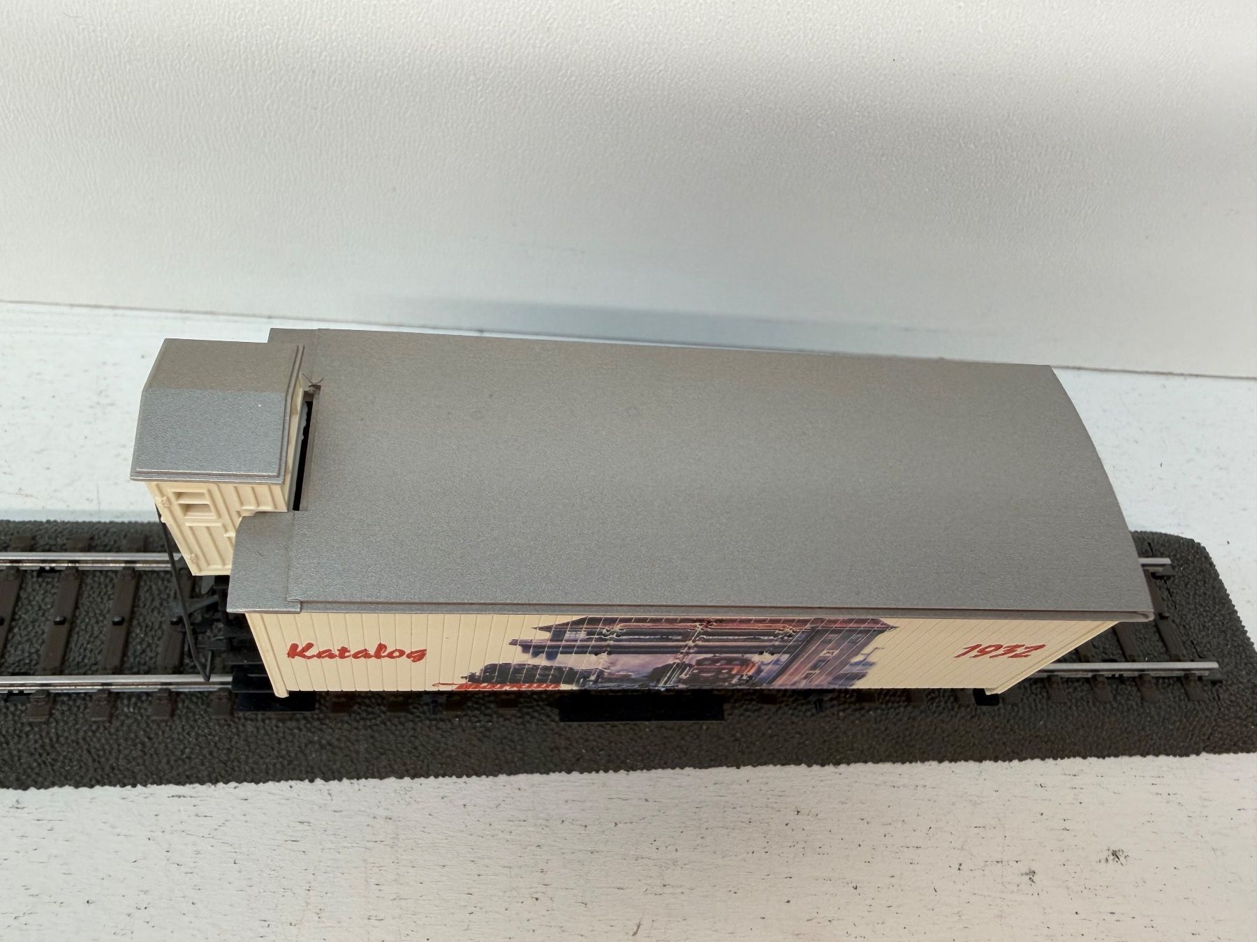Märklin Modellini di ferrovie: Märklin Katalogwagen 1932 4680.901 – Usato da Büsserach venduto da ModellbahnDepot 5