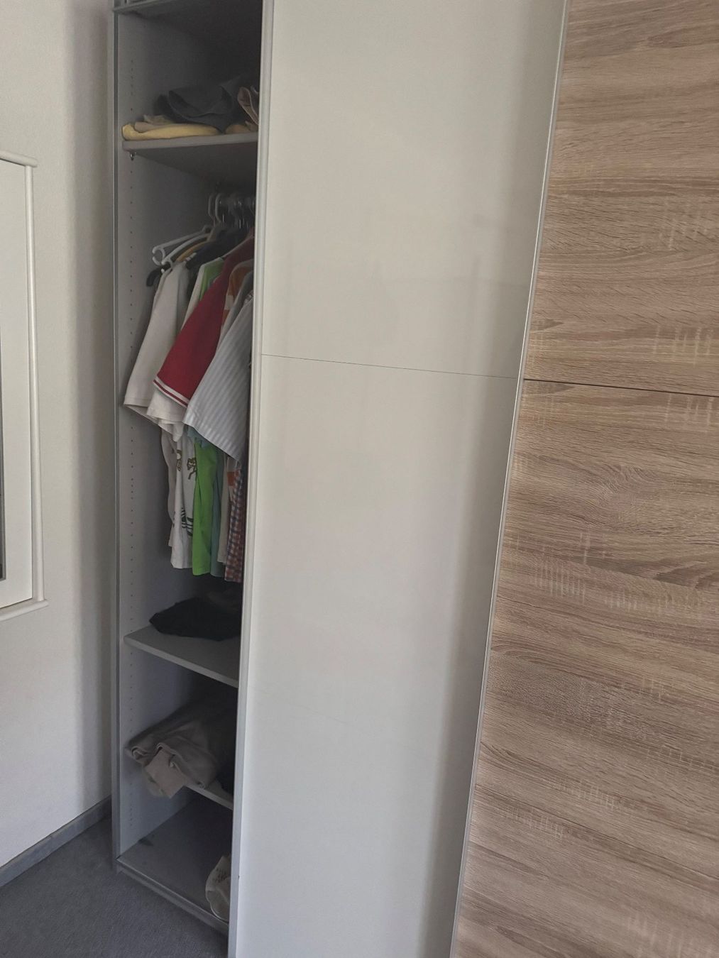 Armadi: Schrank mit Schiebetüren – Usato da Hunzenschwil venduto da UF61 2