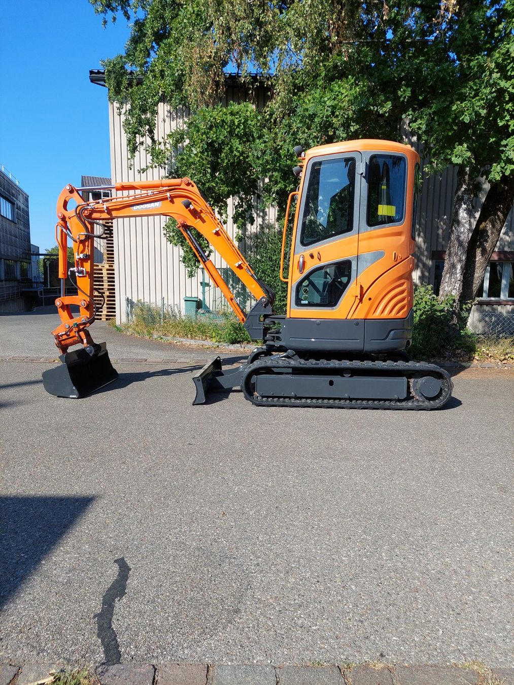 Doosan Escavatori: Bagger Doosan DX27z mit Powertilt – Usato da Grüningen venduto da Hanix-36 1