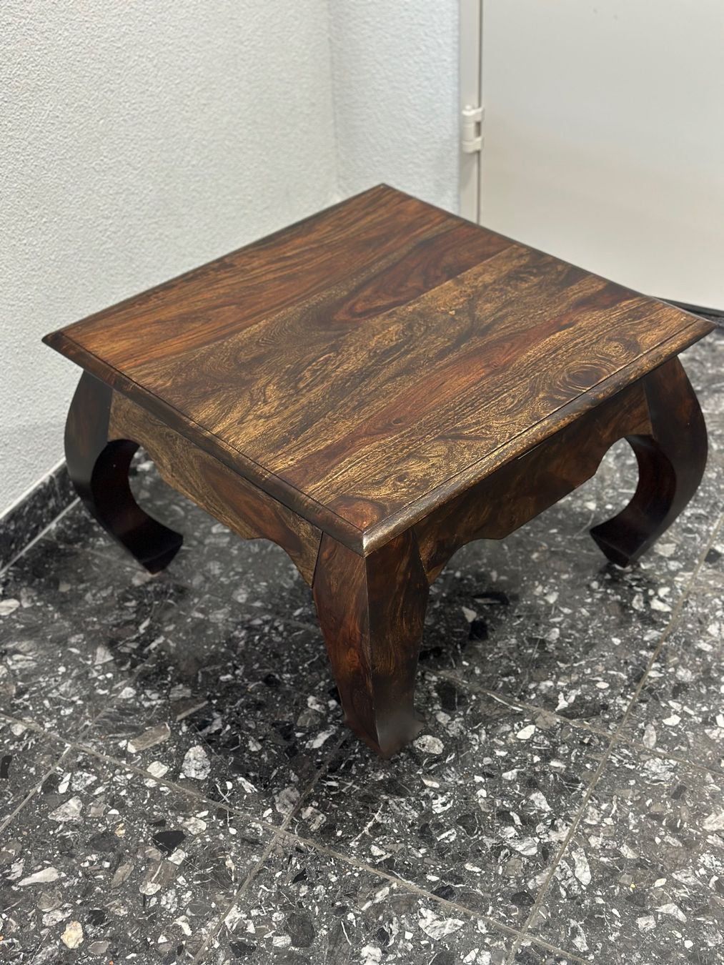 Eichholtz Tavoli: Opium Couchtisch Wolf Möbel 60x60x38cm – Usato da Zug venduto da Luanablue 2