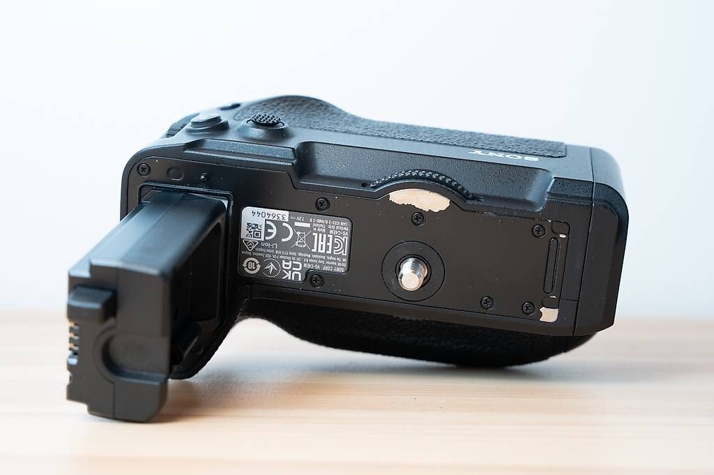 Sony Appareil photo: Grip Sony VG-C4EM – D'occasion à Genève par con_v22j 1