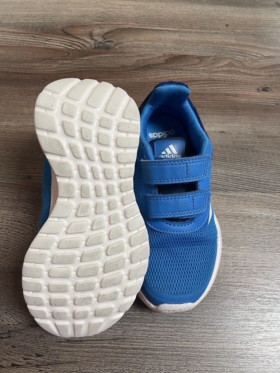 Adidas Scarpe per ragazzi: adidas sneakers 29 – Usato da Nänikon venduto da broug 1
