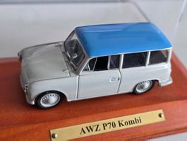 Modellauto AWZ P70 Kombi grau/blau mit Sockel