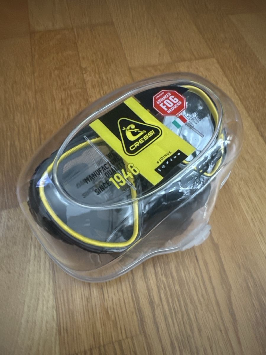 Masken: Cressi Quantum Madke Black/Yellow – Gebraucht aus Neuenhof von max_8npg