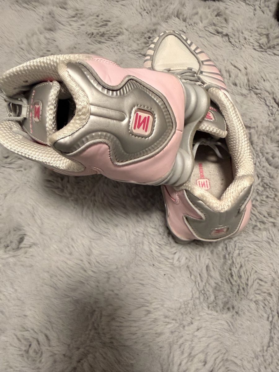 Scarpe da uomo: Nike Shox – Usato da Baar venduto da byt_6pt2 1