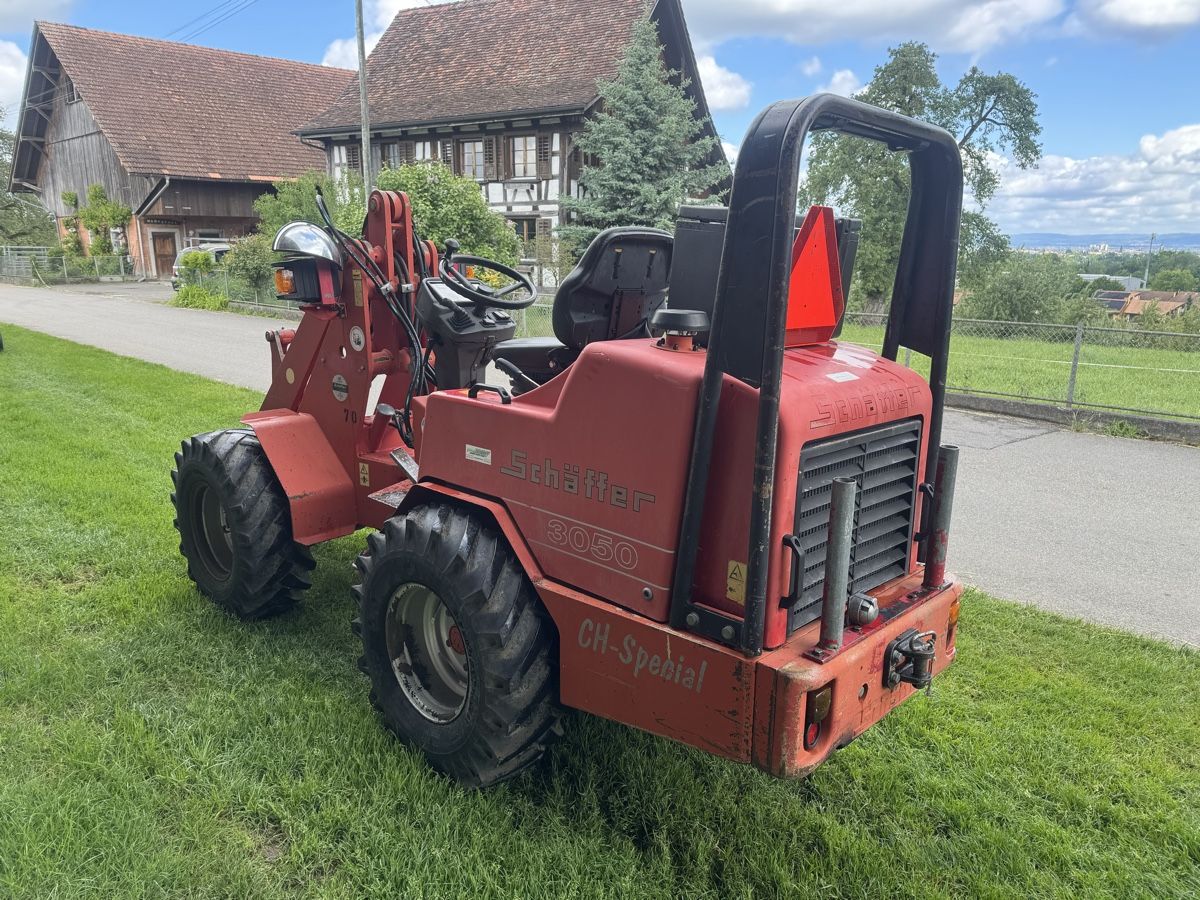 Schäffer Caricatori: Hoflader Schäffer 3050 – Usato da Neukirch(Egnach) venduto da farmalld439 3