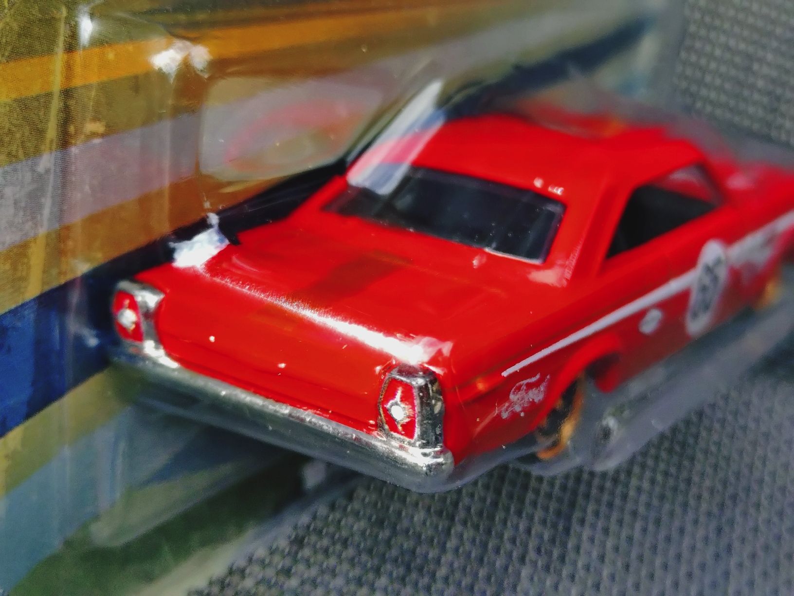 Hot Wheels Modellini d'auto: Hot Wheels Silver Series Ford Galaxy  – Nuovo e nell'imballaggio originale da Zürich venduto da DiecastDude 2