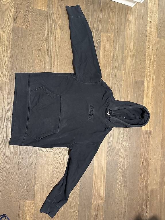 Maglioni & Felpe: Levis Hoodie Noir  Taille S – Usato da Chêne-Bougeries venduto da joe_7r2q