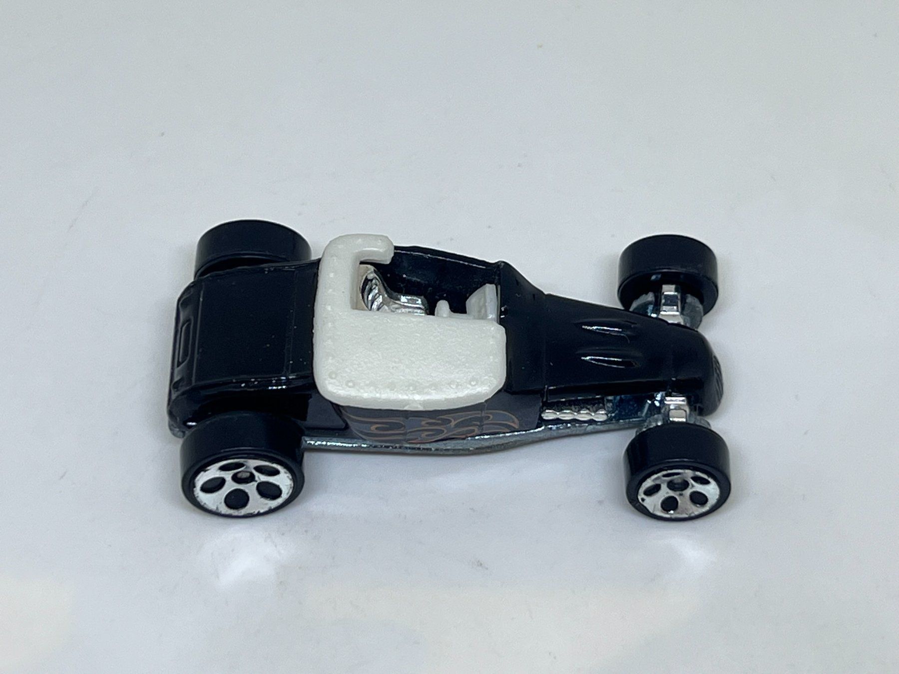 Hot Wheels Modellini d'auto: Hot Wheels Track T #555 – Usato da Wildegg venduto da LaaBoutique 1