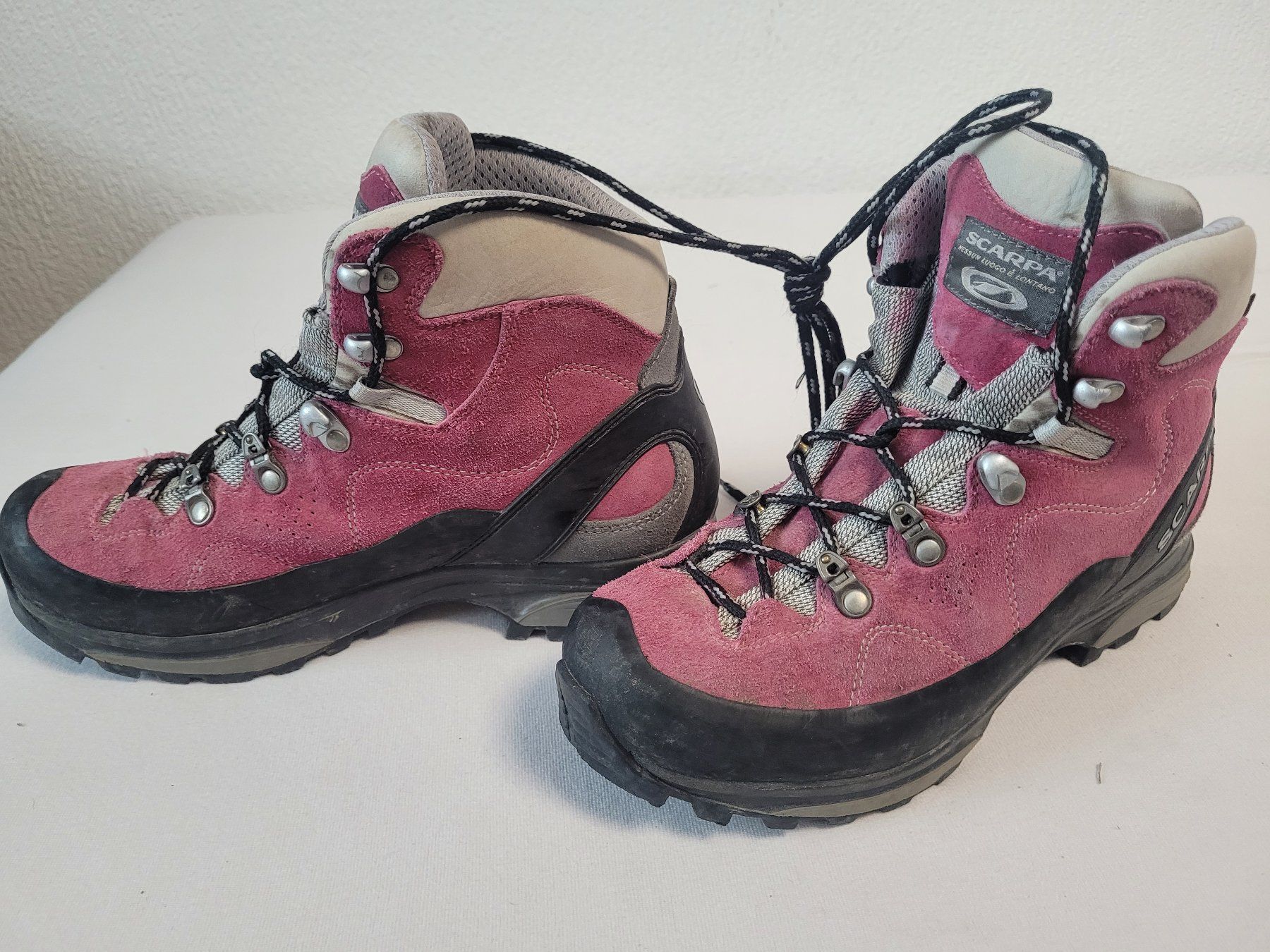 Scarpa Scarpe da donna: Wanderschuhe / Bergschuhe Scarpa Damen Gr. 38 – Usato da Uster venduto da Yayavanna 1
