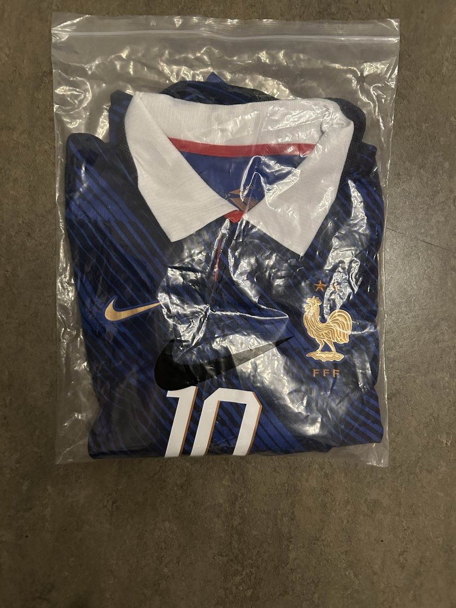 Nike Maillots de corps & Pantalons: WM26 Frankreich #10 Mbappe Jersey – Neuf avec emballage d'origine à Effretikon par PrimeTimeB 2
