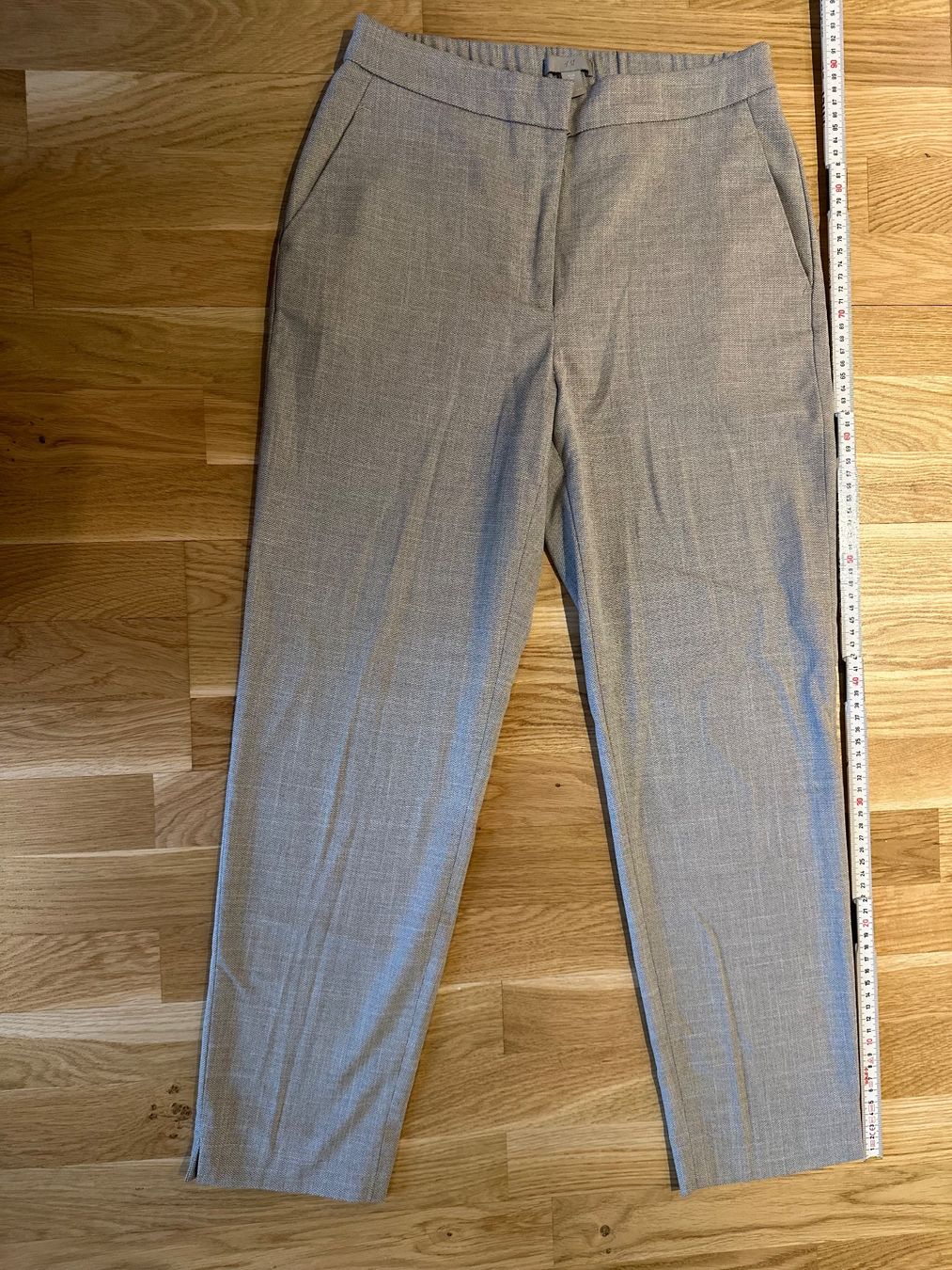 H&M Pantaloni: H&M Anzugshose, beige/weiss, Grösse 36 – Usato da Zürich venduto da cfh_cg22