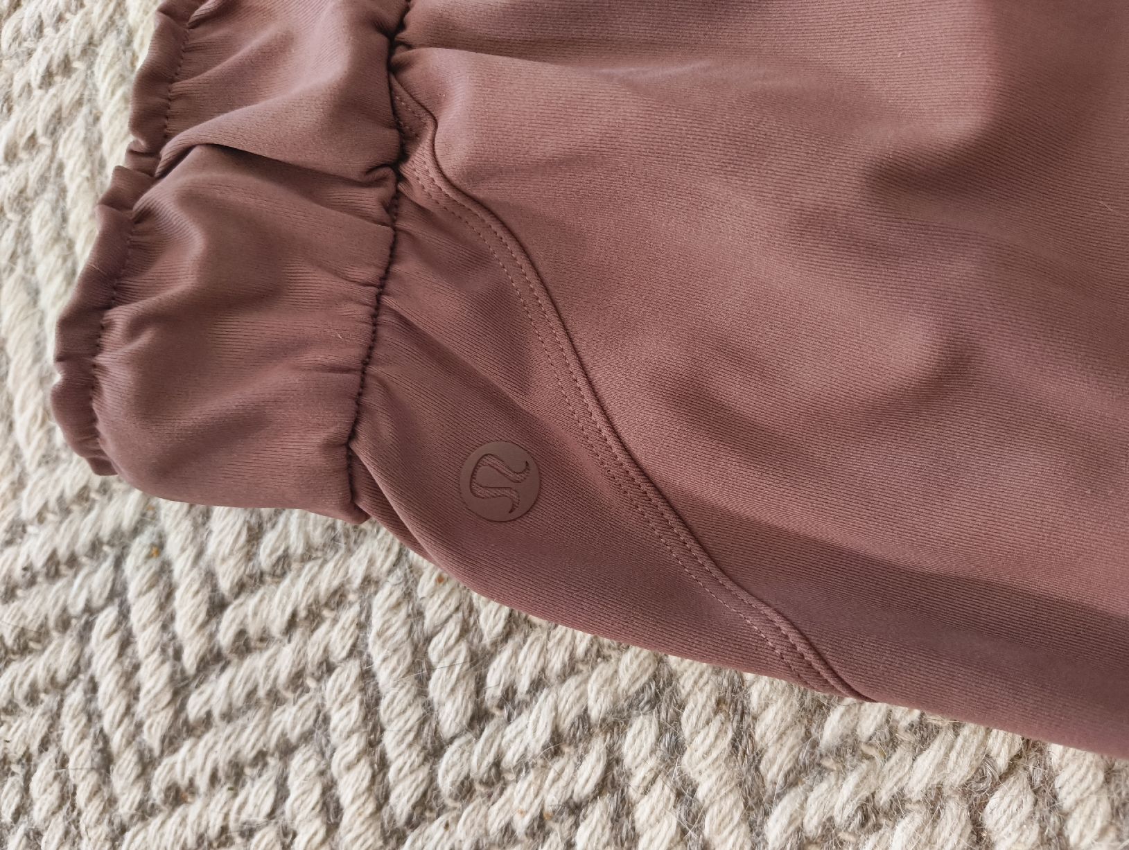 Lululemon Hosen: Lululemon Stretch High-Rise Jogger Gr 6 – Gebraucht aus Stein am Rhein von DaOhana 5