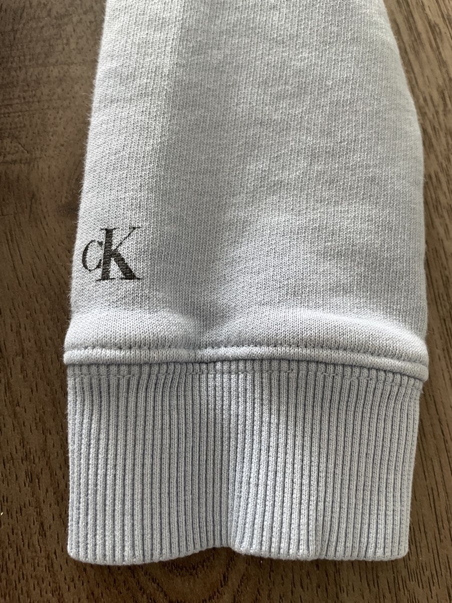 Calvin Klein Giacche & Cappotti: Sweat Calvin Klein Jeans bleu clair T.10 – Usato da Yverdon-les-Bains venduto da mar_hg5t 3