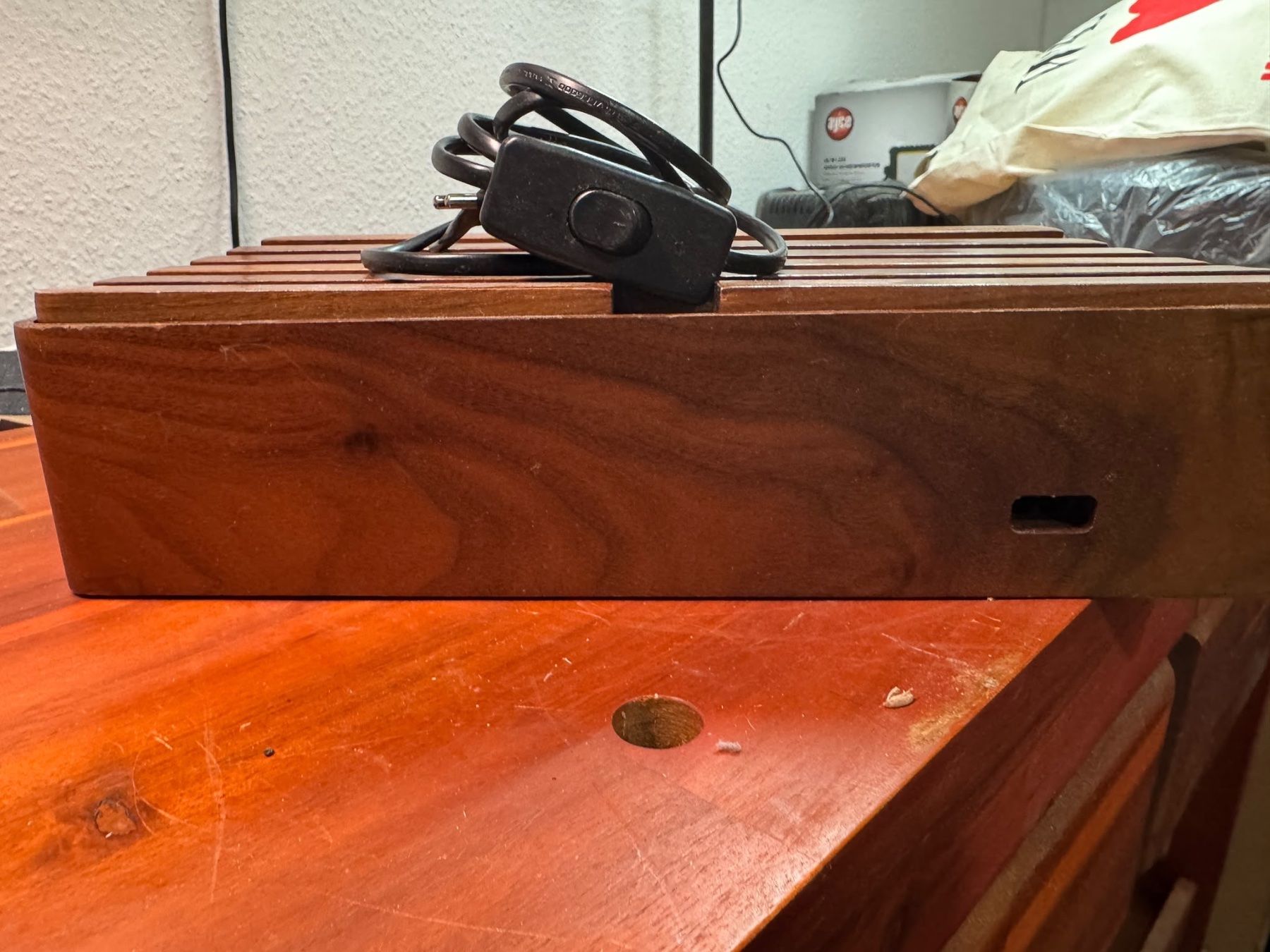 Ladegeräte: Alldock Ladestation Holz – Gebraucht aus Basel von Jeskoooo 3