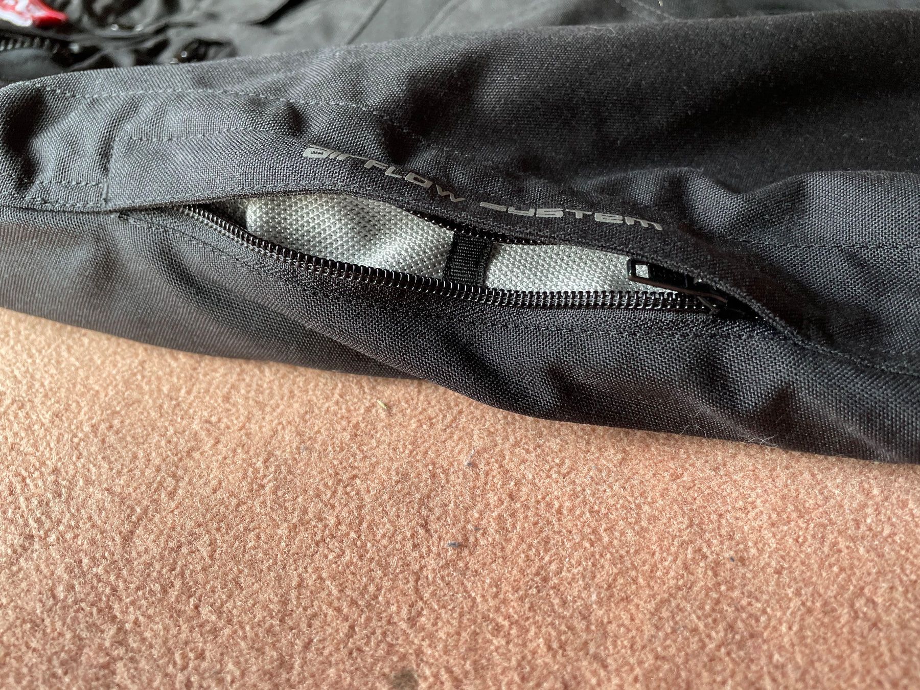 IXS Pantalons: Textil-Motorradhose IXS – D'occasion à Oberbüren par sim_6n6s 3