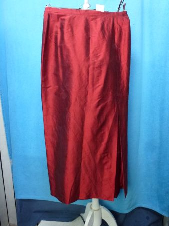 VERA MONT LANGER ROCK REINE SEIDE GR 38 FUTTER MAXIROCK