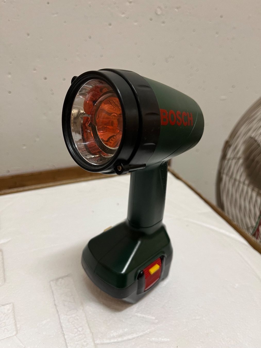 Bosch Lampade: Bosch kinder Taschenlampe – Usato da Oberengstringen venduto da Edu78