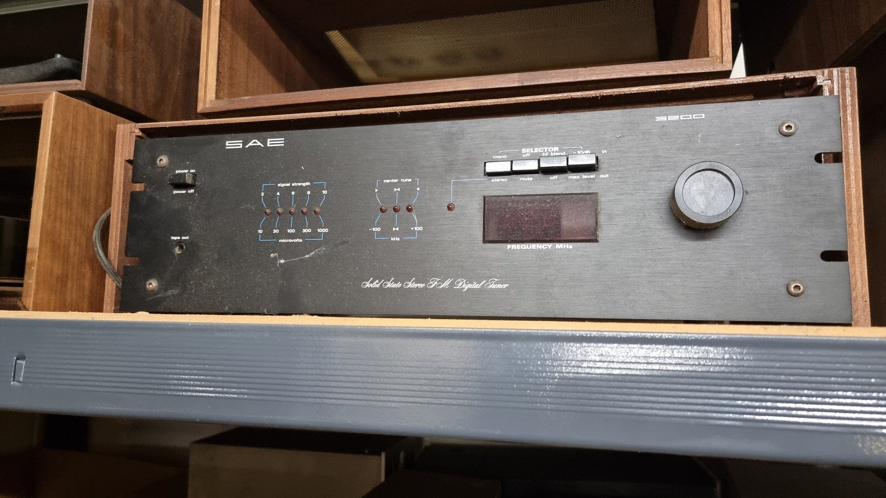 Radio: SAE 3200 Tuner – Usato da Schöfflisdorf venduto da Silvervintage.CH
