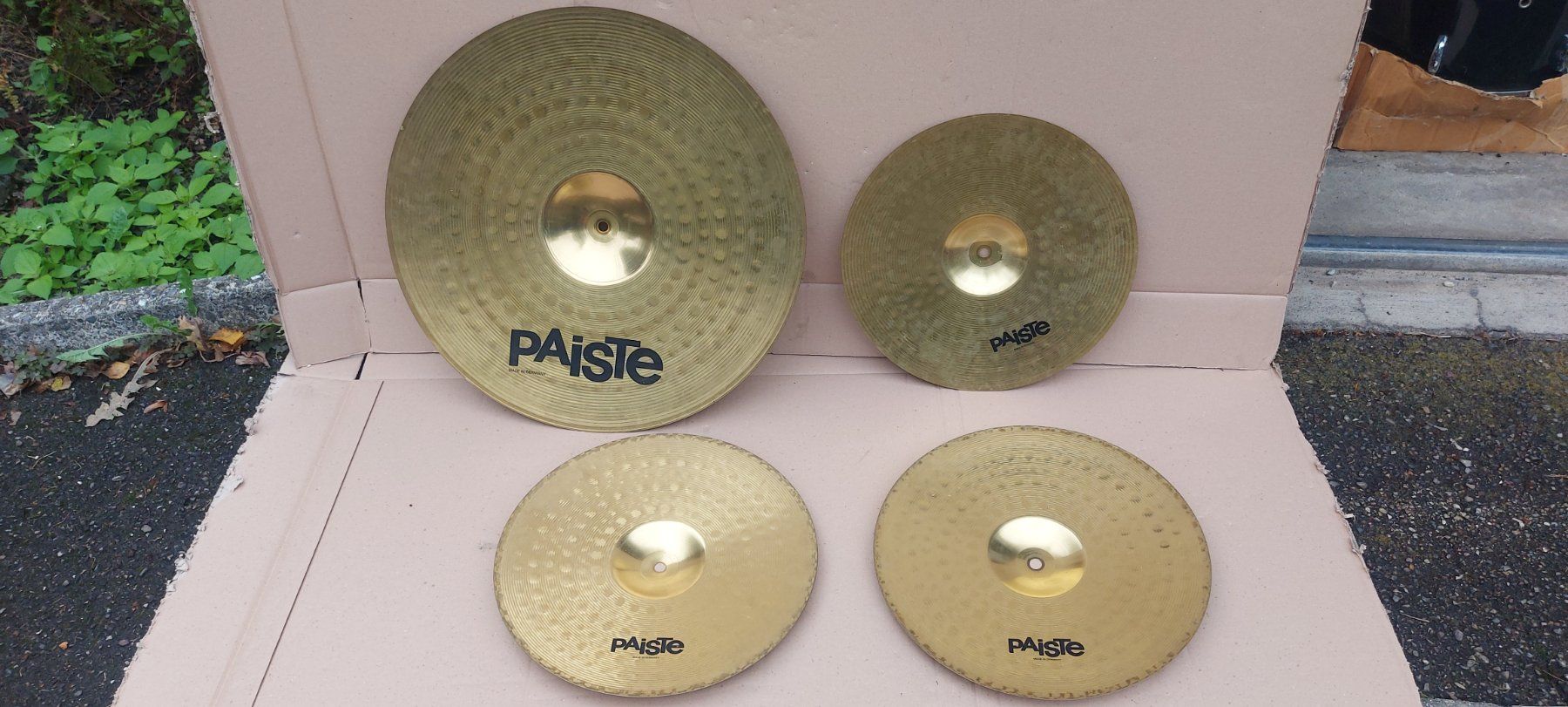Strumenti musicali: 20",14",14" Paiste 302 , neuwertig – Nuovo (secondo la descrizione) da Glattbrugg venduto da Swissmusik 2