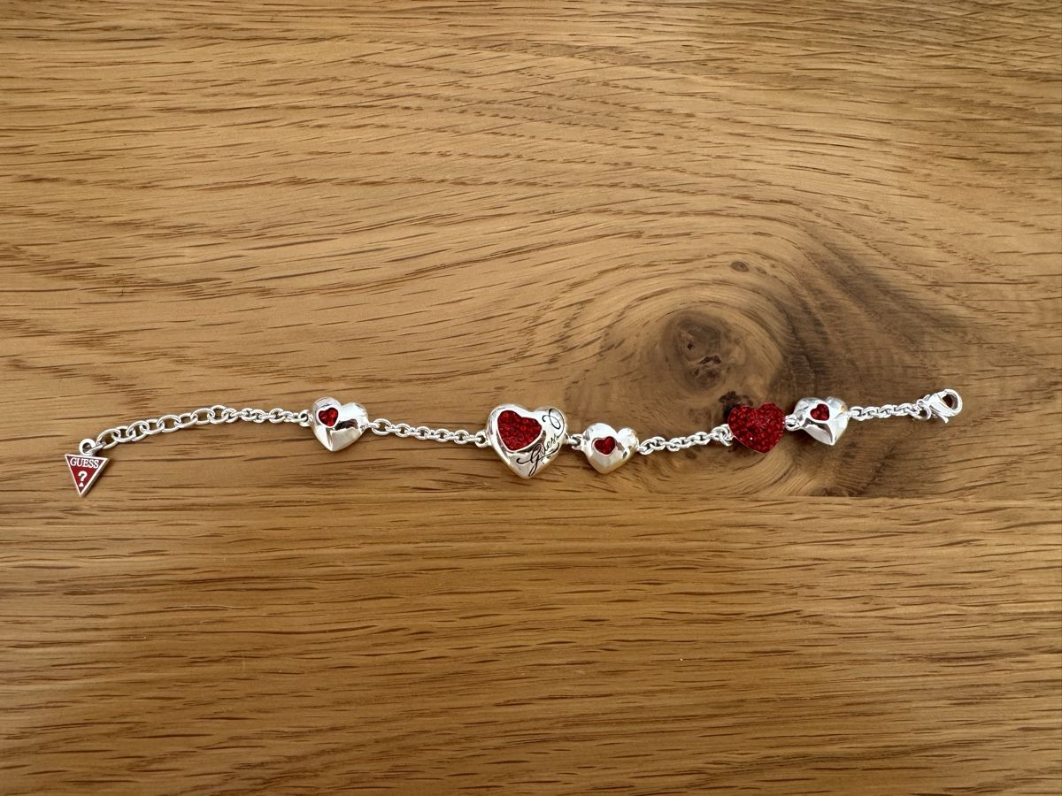 Guess Bracciali & Braccialetti: Armband von Guess mit roten Steinen – Usato da Uznach venduto da Martina191185 1