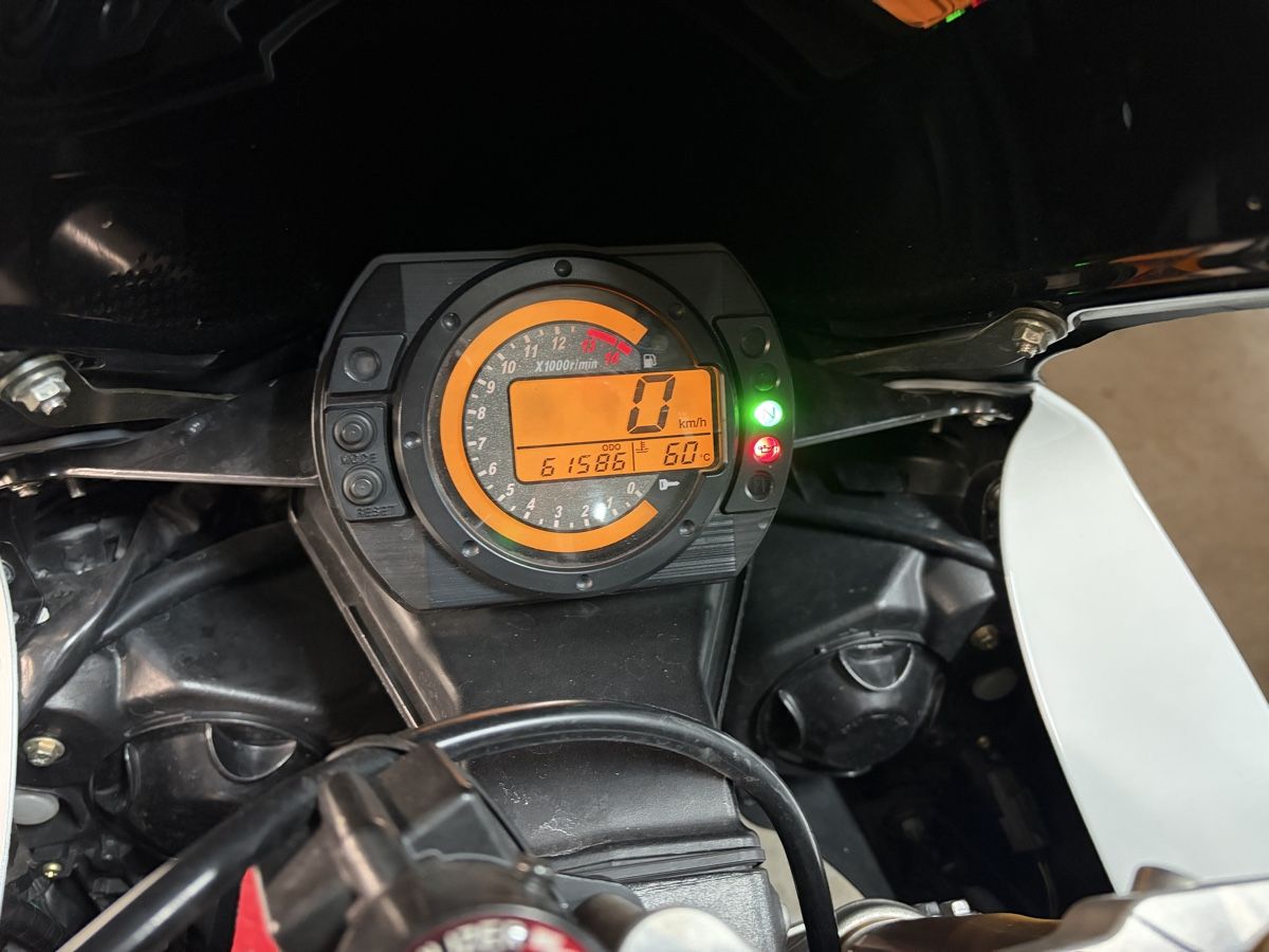 Kawasaki Strada: Kawasaki ZX10R – Usato da Dettighofen venduto da Chef.Nr.1 3