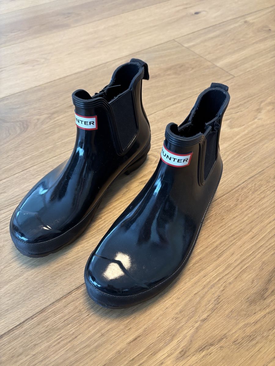 Schwarze Hunter Gummistiefel (Gebraucht) in Richterswil für