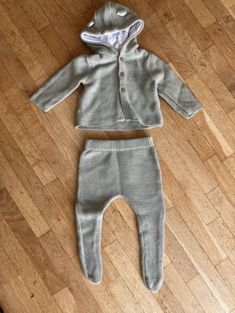 Baby Set Strickjacke Hose ungetragen für 9 Monate