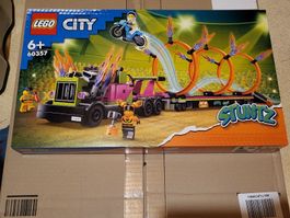 Lego City Stuntz Transporter mit Feuerrädern 60357