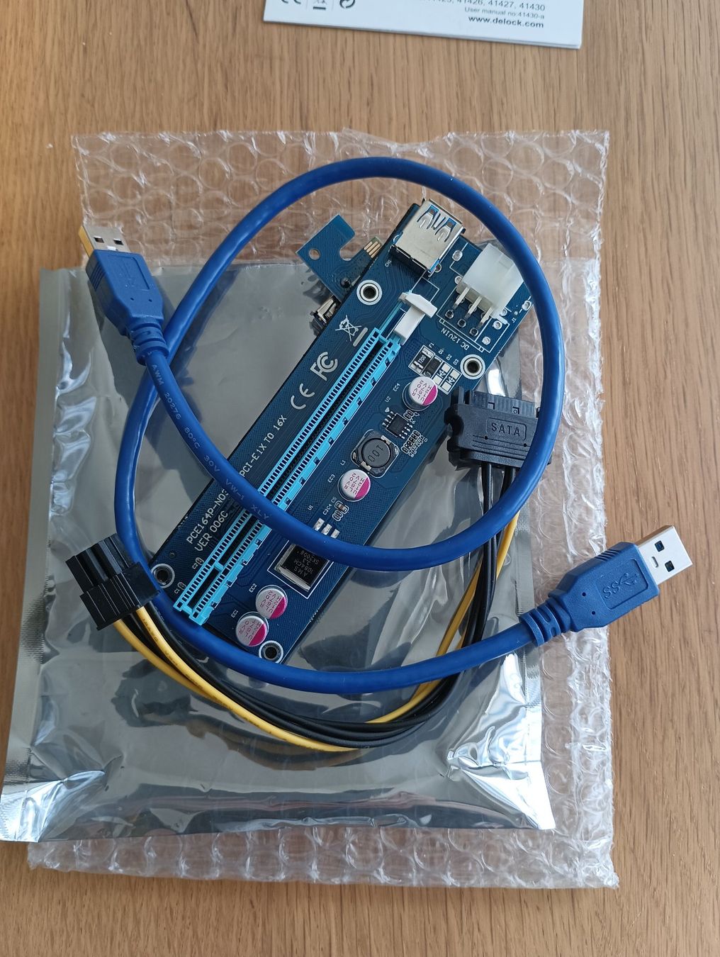 Lecteurs & Adaptateurs: Delock PCI Express Riser Card x1 to x16 USB – Neuf (Voir description) à Basel par Jbeu06 2