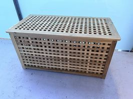 IKEA HOL Aufbewahrungstruhe / Beistelltisch