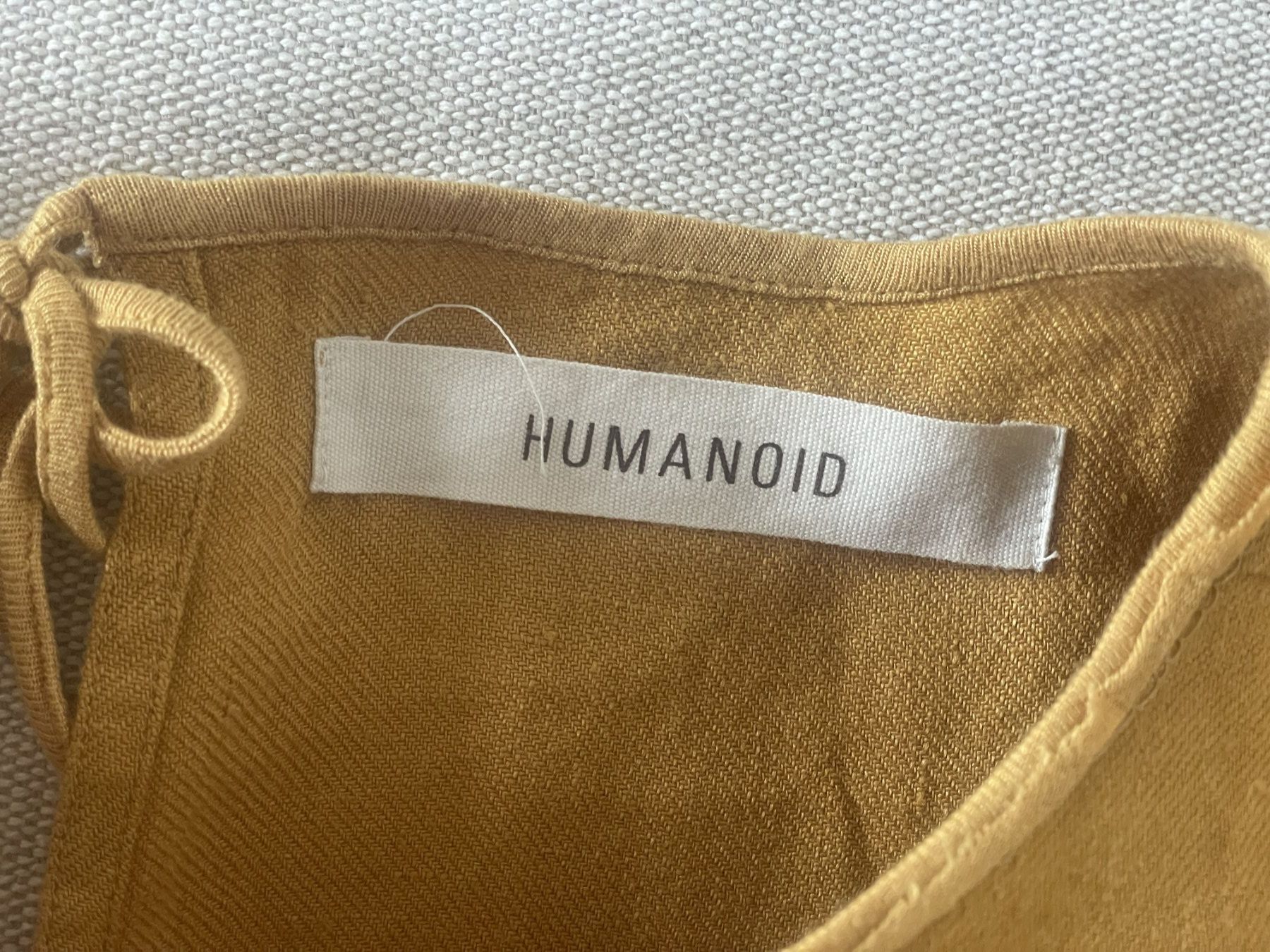 Top: haut humanoid s – Usato da Lausanne venduto da mg_e 6