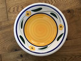Sommerliche Keramik Schüssel