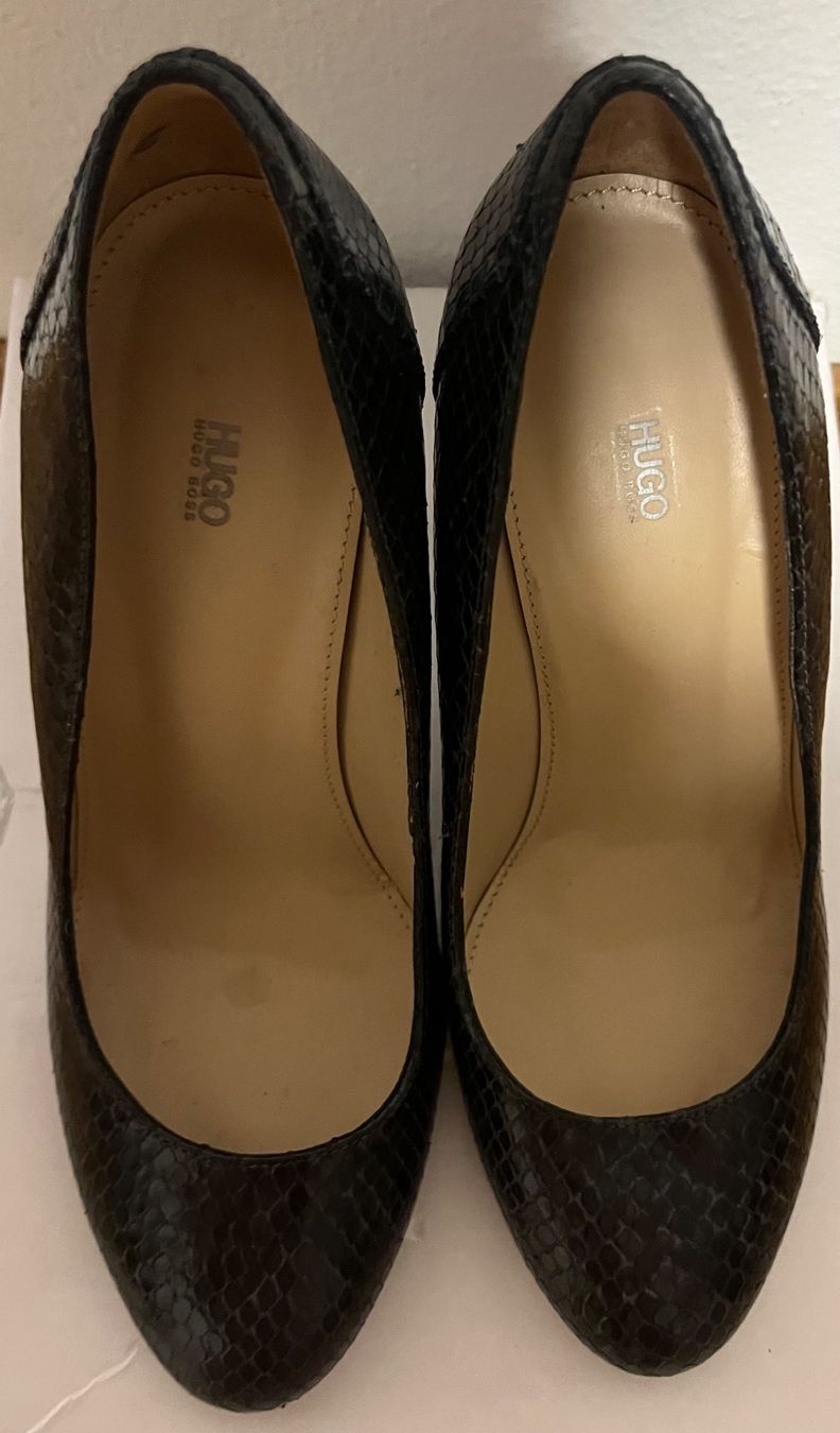 Hugo Boss Damenschuhe: Hugo Boss Python Pumps - Gr.36, dunkelblau, Echtleder – Gebraucht aus Zürich von ali_gsq2 2