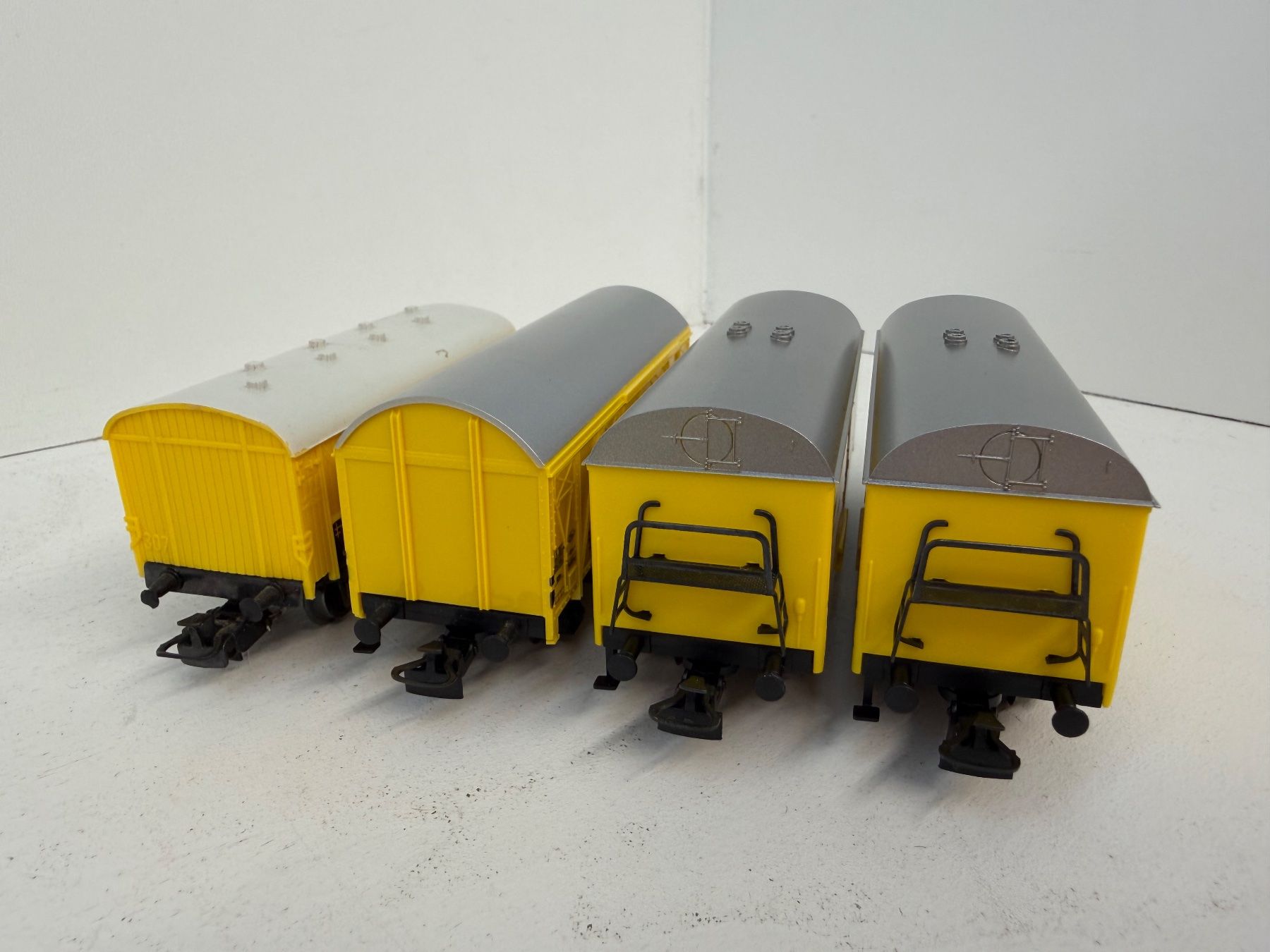 Märklin Modelleisenbahnen: Märklin 44183 + 4414 + 00750 Güterwagen Set DB – Gebraucht aus Büsserach von ModellbahnDepot 3