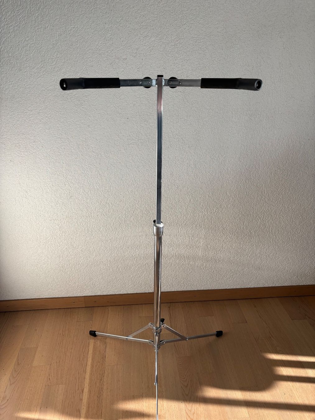 Strumenti musicali: Contrebasse allemande, archet, housse et support – Usato da Geneve venduto da ann_59y5 3