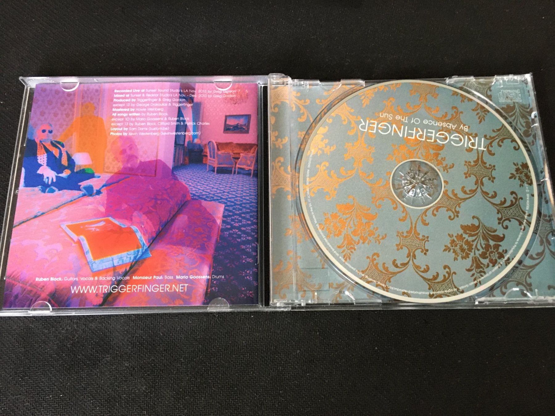 CD: Triggerfinger - By Absence of the sun -CD- – Usato da St.Gallen venduto da MedienJoe 1
