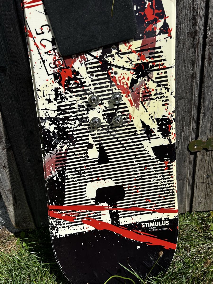 Board: Snowboard Zuma 143cm – Usato da Reconvilier venduto da ako_6n9m 1
