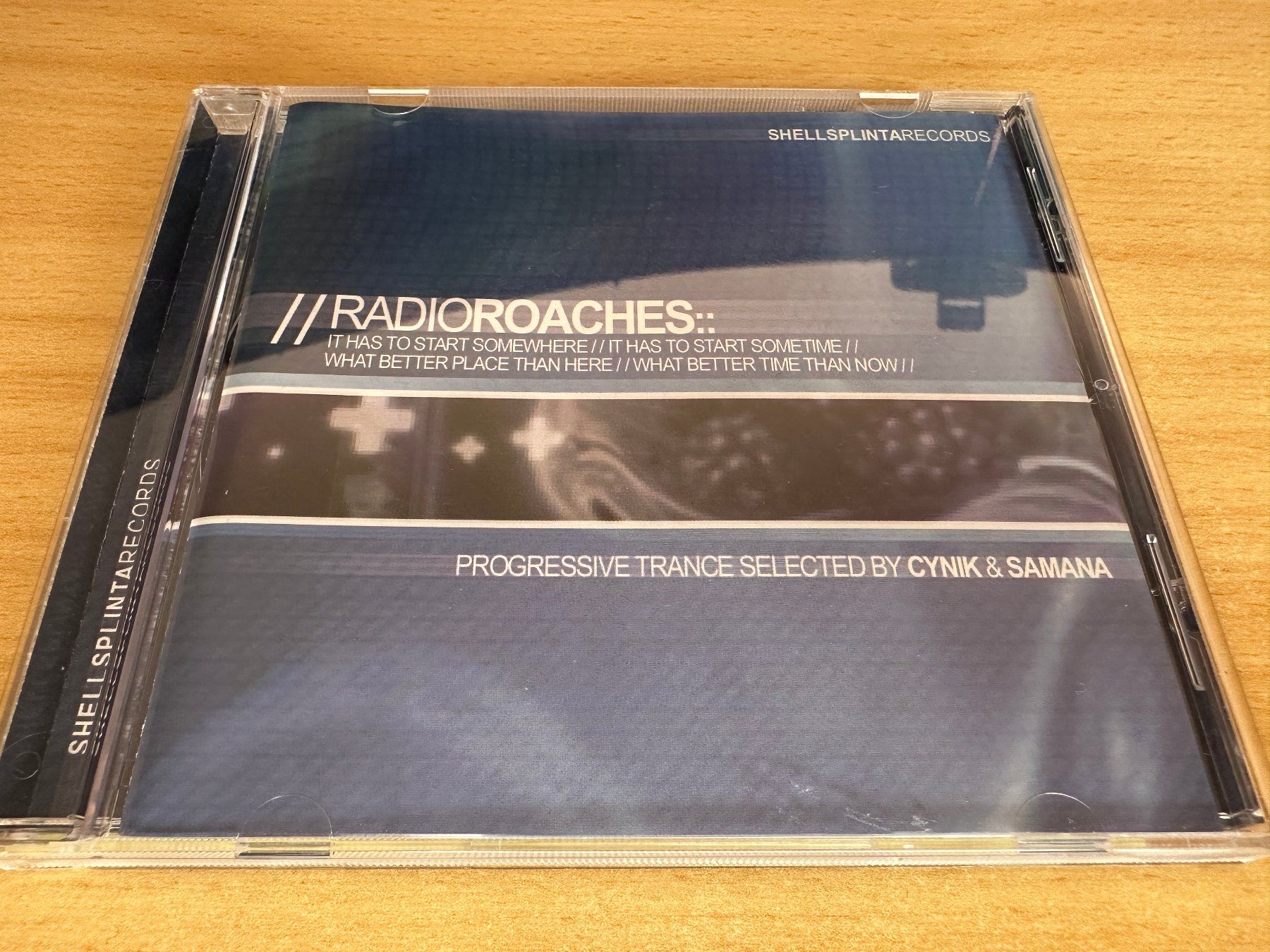 CDs: Various – Radio Roaches – Gebraucht aus Rikon im Tösstal von Alpenmutz