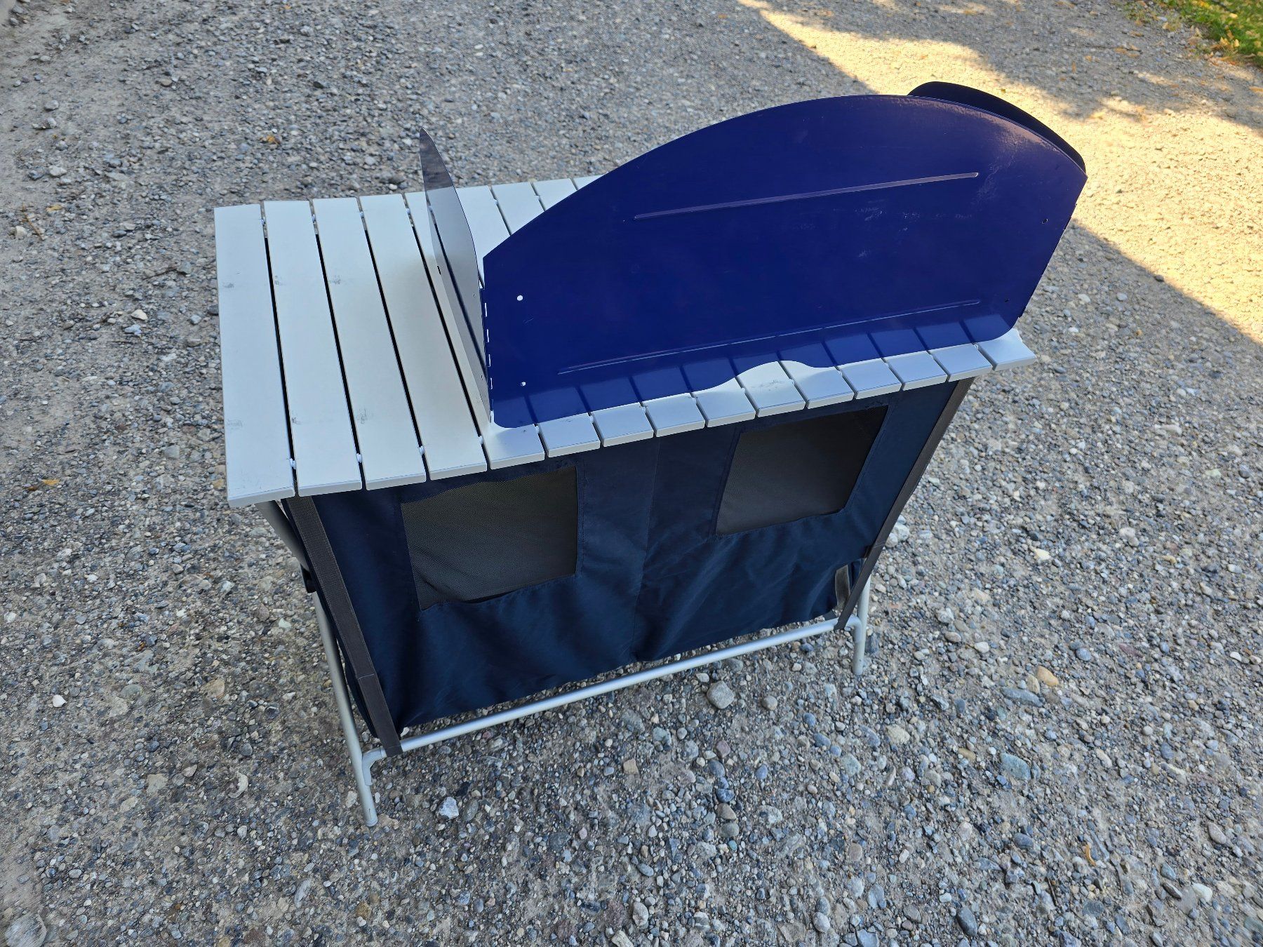 Cucine complete: Campingküche Campingschrank – Usato da Steg im Tösstal venduto da sue710 1