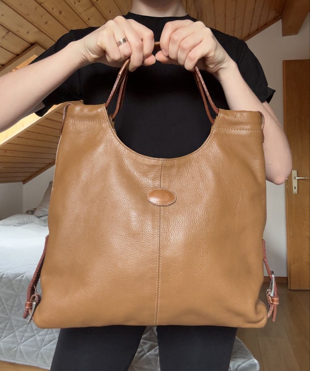 Borse da donna: Sac en cuir marron, grand format – Usato da Vuippens venduto da Anna_as