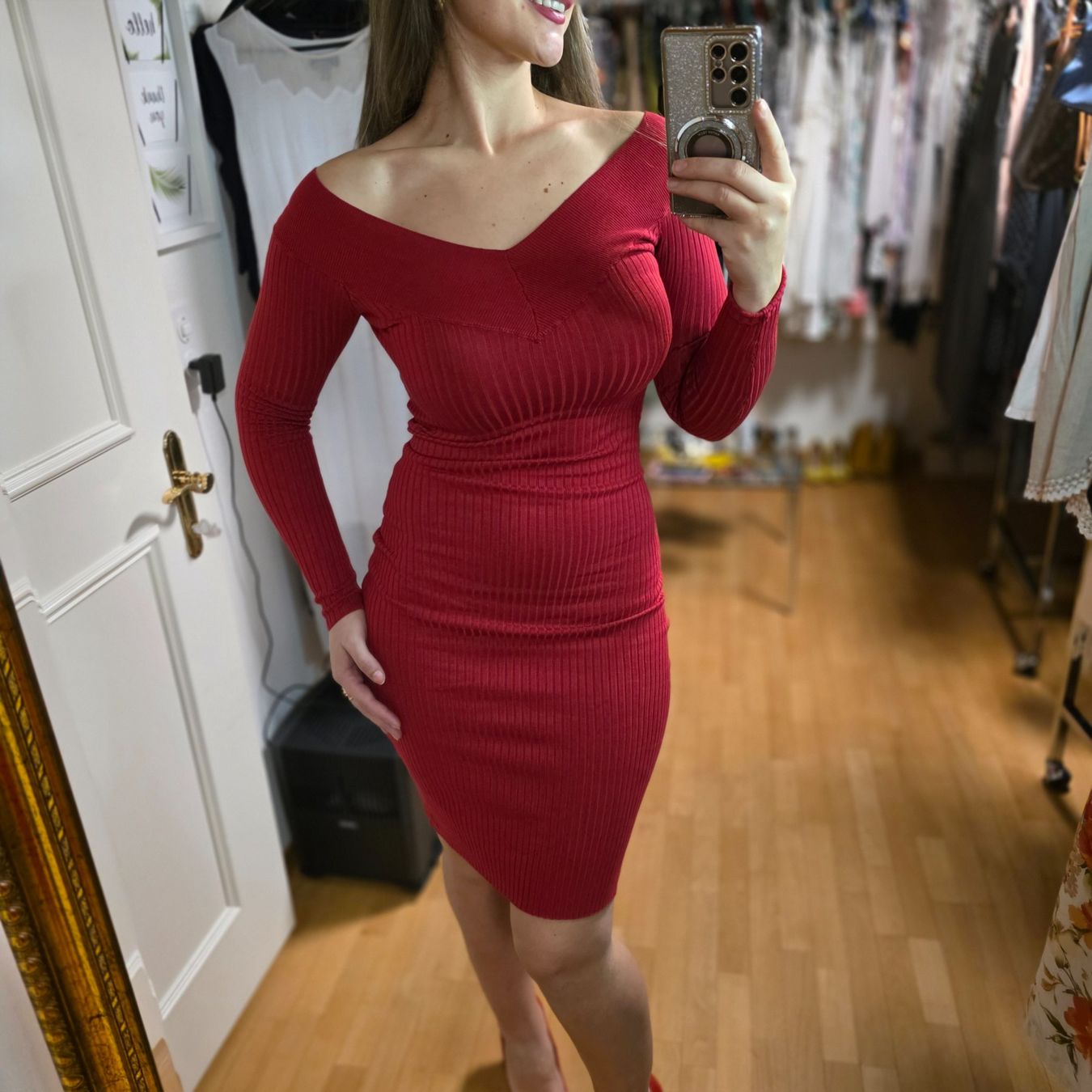 Vestiti: Rotes geripptes Kleid – elastisch und bequem – Usato da Wald ZH venduto da CapLux